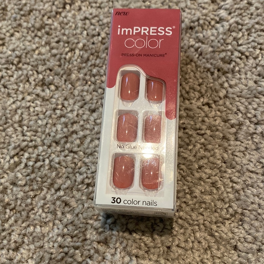 Adhesive nails